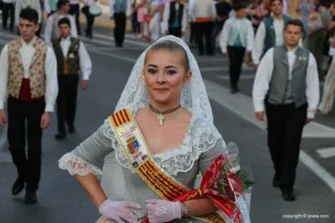 Ofrenda de flores a San Juan-Fogueres 2019 (92)
