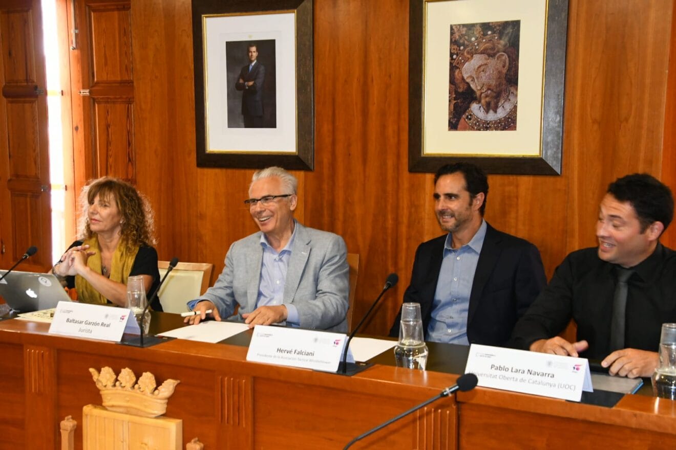 Rueda de prensa de Baltasar Garzón y Falciani