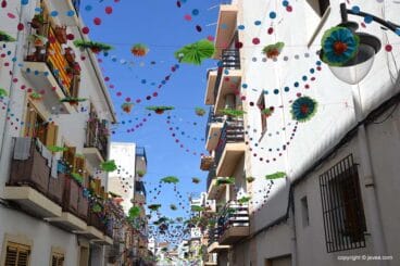 Visita a las calles engalanadas