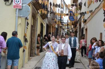 Visita a las calles engalanadas