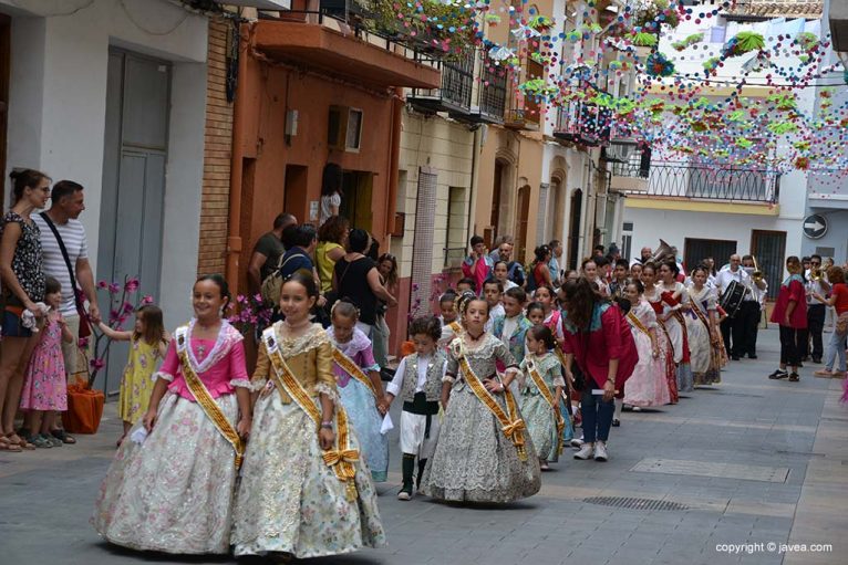 Visit the decorated streets