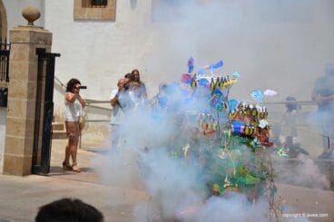 Visita a las calles engalanadas