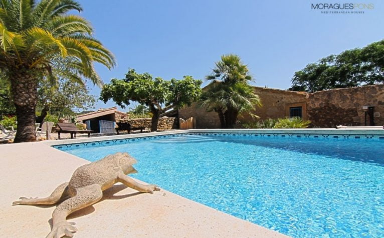 Casa a los pies del Montgó con piscina - MORAGUESPONS Mediterranean Houses