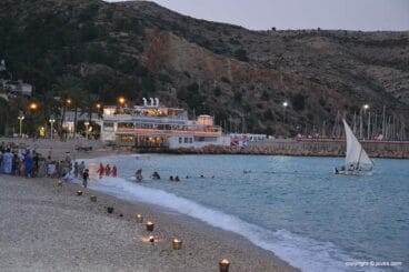 Desembarco y embajada mora