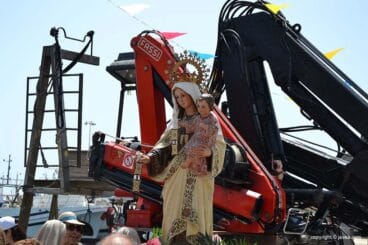 Procesión marinera en Xàbia