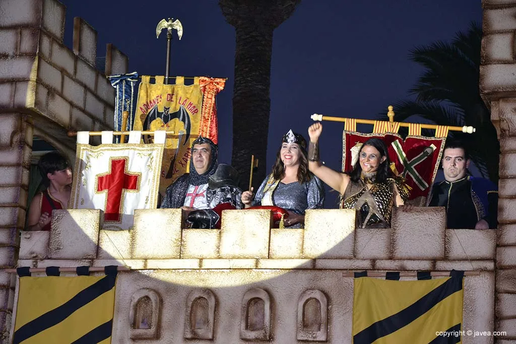 Embajada y reconquista del castillo