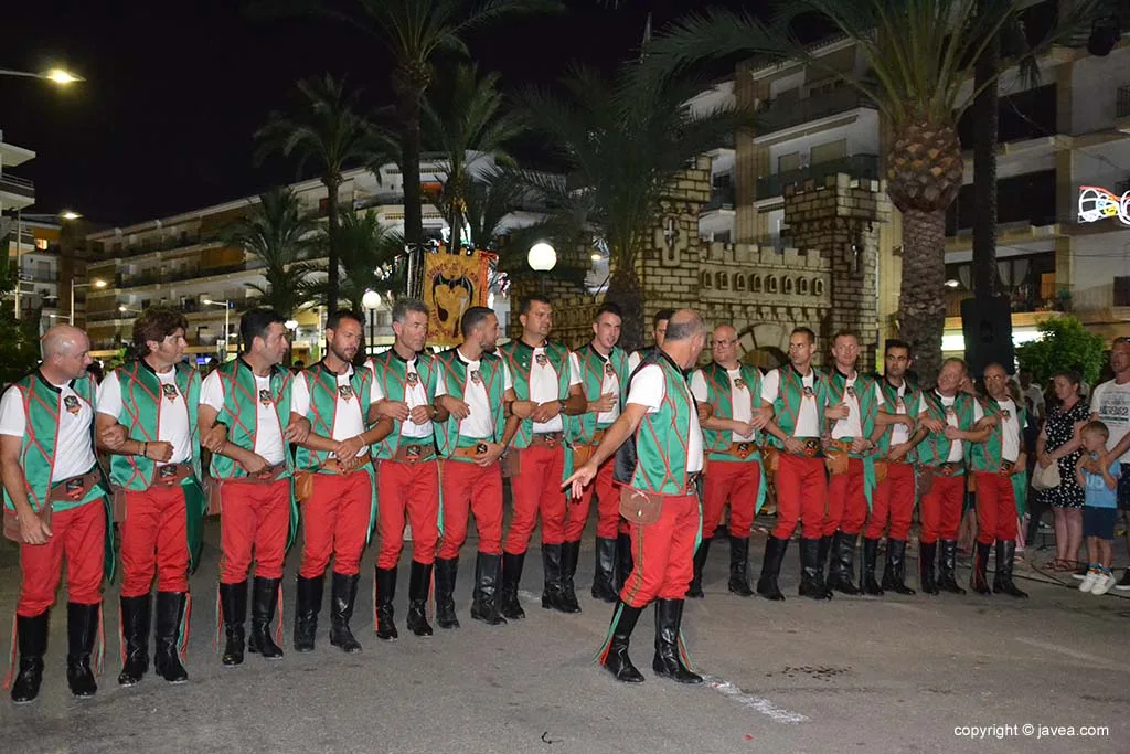 Embajada y reconquista del castillo