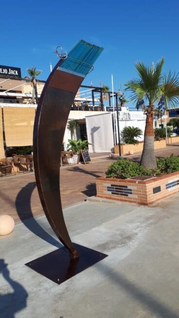 Escultura en Marina de Dénia