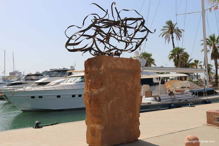 Exposición de esculturas en Marina de Dénia