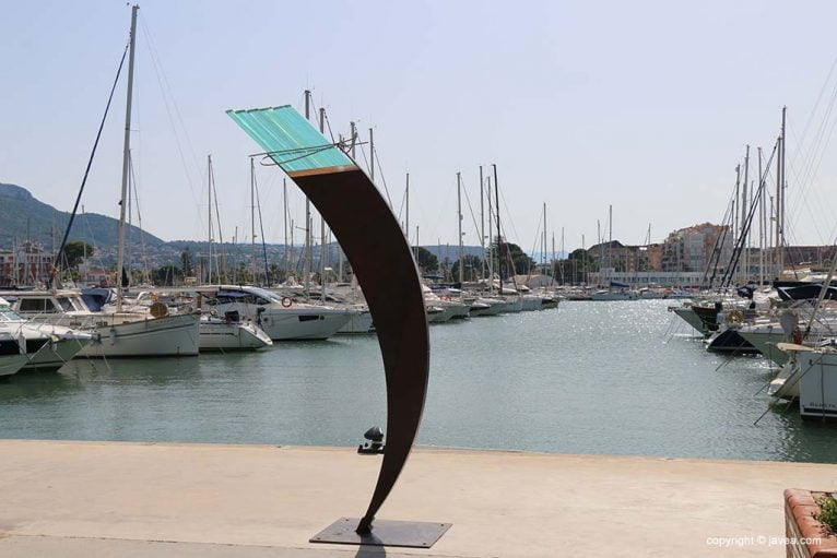 Exposició d'escultures a Marina de Dénia