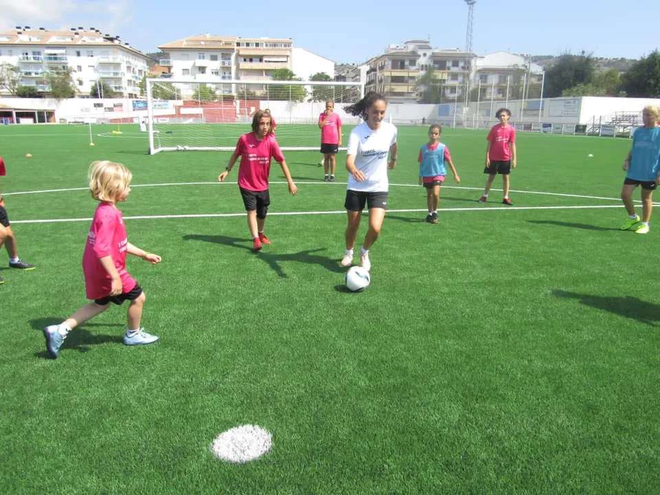 Campus de fútbol femenino Xàbia