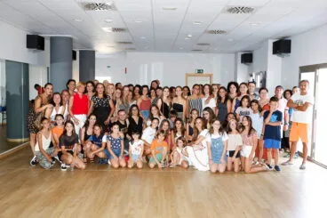 Alumnos de baile de Miguel Ángel Bolo – Centro Deportivo Dénia