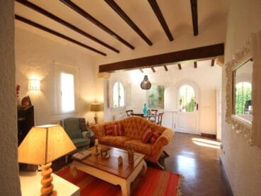 Comprar un chalet con jardín en Jávea – Atina Inmobiliaria