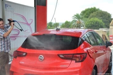 Lavadero con agua osmotizada en Gasolinera Ecocombustible