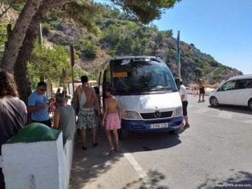 Usuarios del servicio de transporte a la Granadella