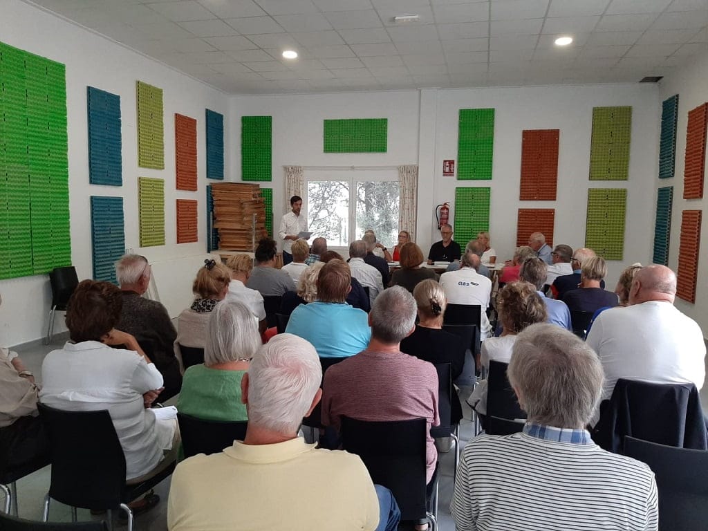 Imagen: Asamblea de la Asociación Vecinos Cooperando