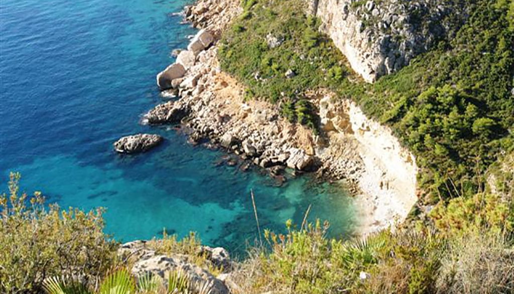 Imagen: Cala donde han desembarcado los ocupantes de la patera