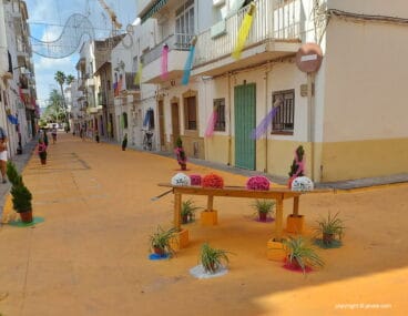 Calle Triana engalanada