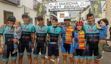 Ciclistas del equipo Xàbia’s Bike-Fastwear