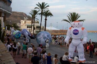 Animación infantil de apertura del desfile de carrozas