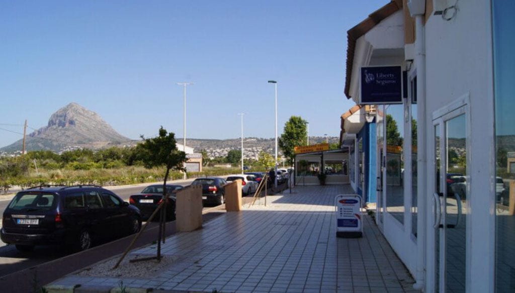 Imagen: Exterior de local comercial a la venta en Jávea - Javea Houses Inmobiliaria