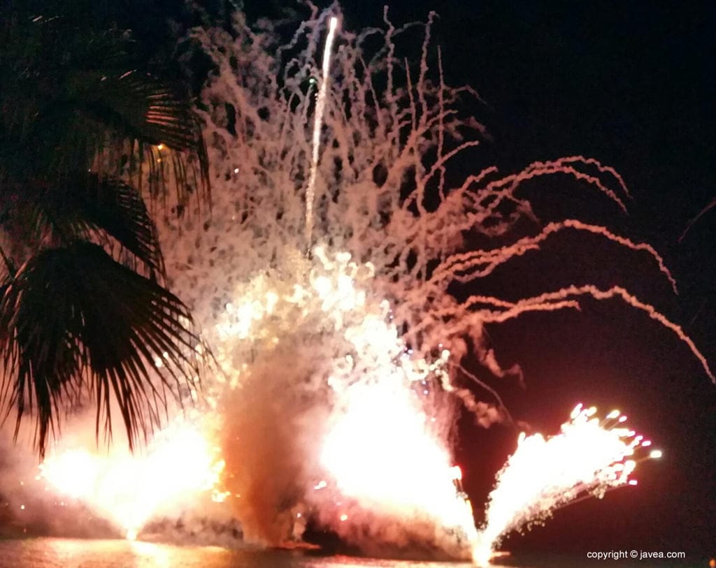 Imagen: Fuegos artificiales fiestas de Loreto