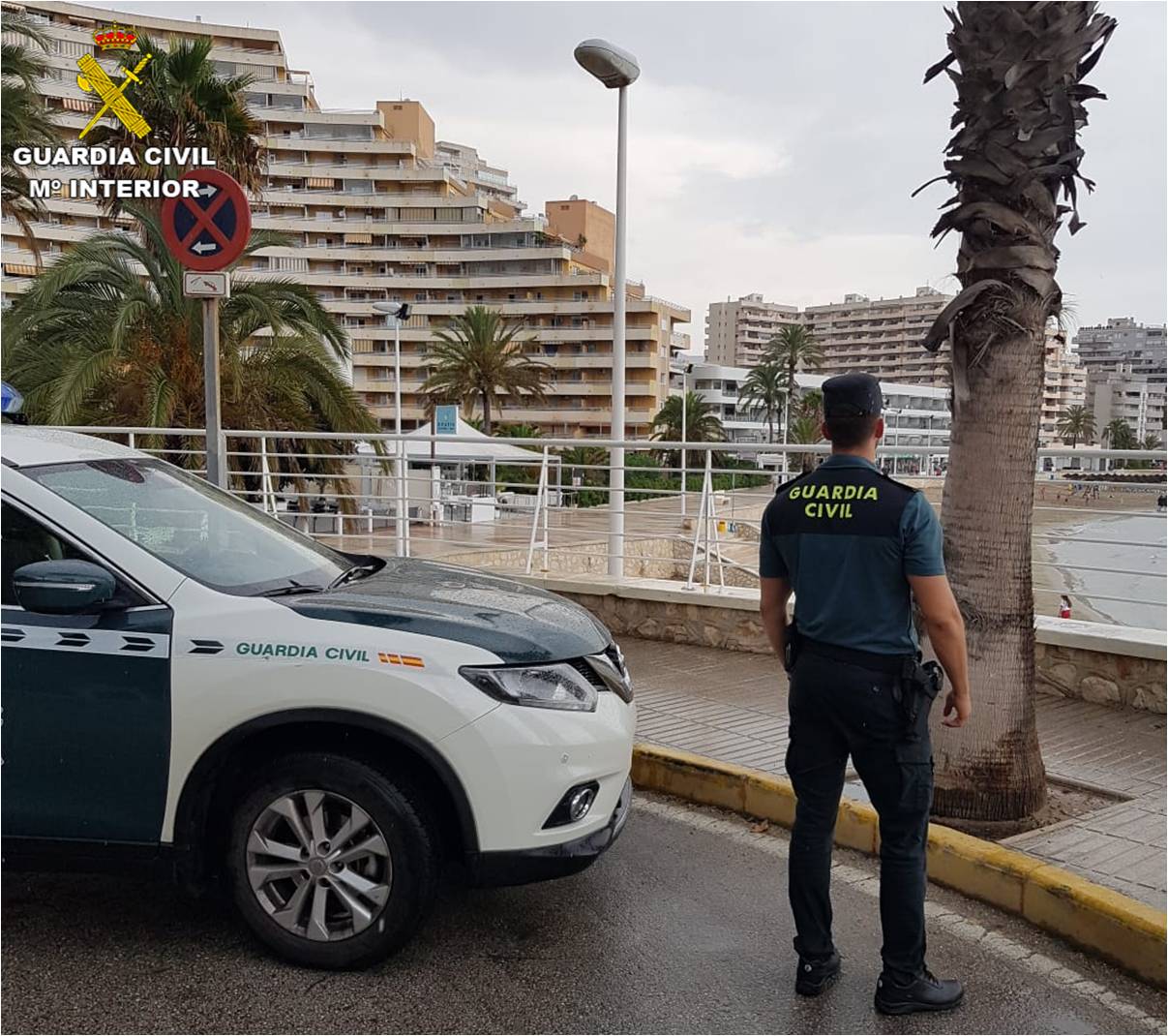 Imagen: Guardia Civil en el Paseo Marítimo de Calpe