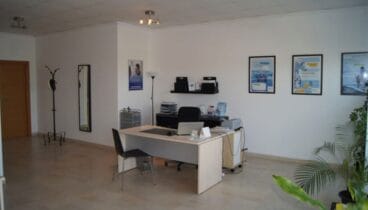 Interior de un local comercial a la venta en Jávea – Javea Houses Inmobiliaria
