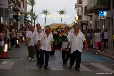 Las peñas participan en la ofrenda de flores Fiestas de Loreto 2019