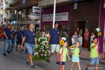 Las peñas participan en la ofrenda de flores Fiestas de Loreto 2019