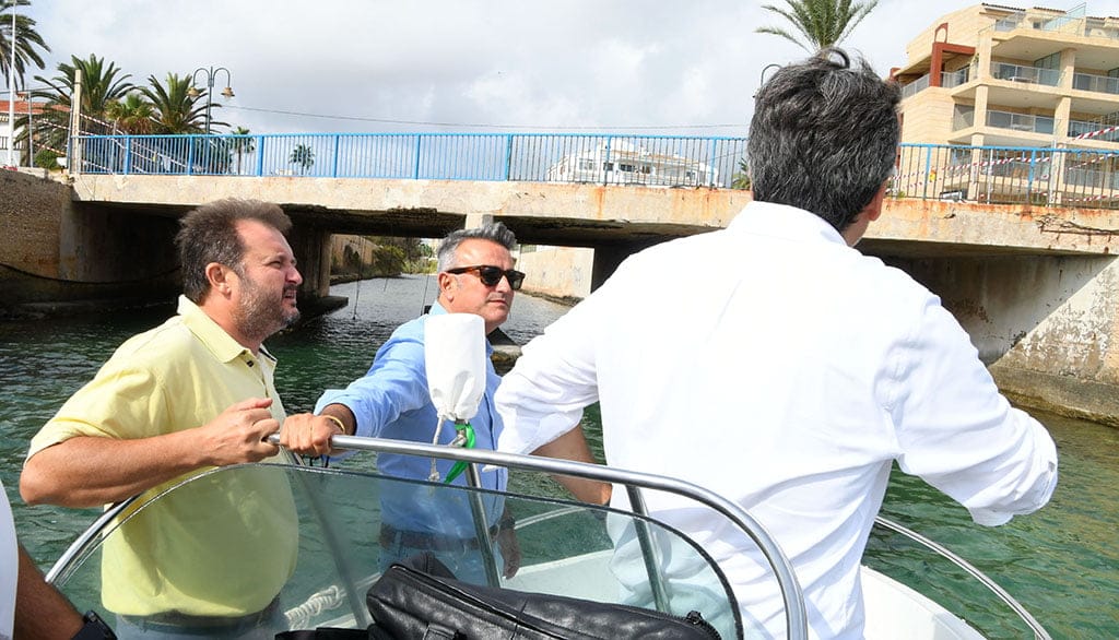 Imagen: Reabre el puente de Triana