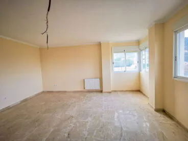 Salón muy luminoso en un piso a estrenar en Jávea – L&T Properties