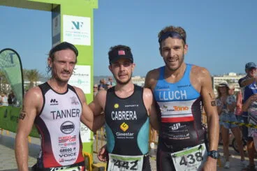 Tanner junto a Cabrera y José Lluch podio olímpico