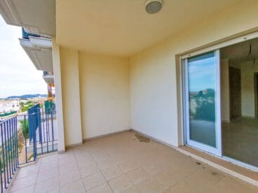 Terraza de piso en venta sin estrenar en Jávea – L&T Properties