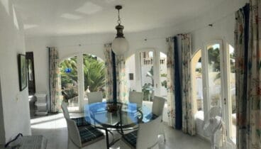 Chalet con apartamento independiente – Terramar Costa Blanca