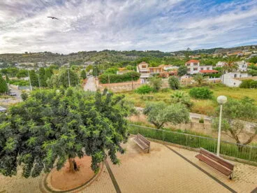 Vistas desde un piso en venta en el puerto de Jávea – L&T Properties