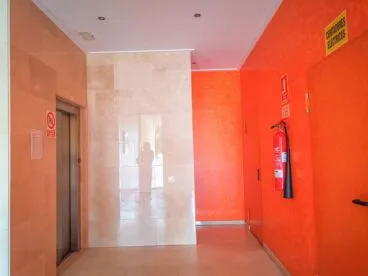 Zona común de piso en venta en avenida del Puerto en Jávea – L&T Properties