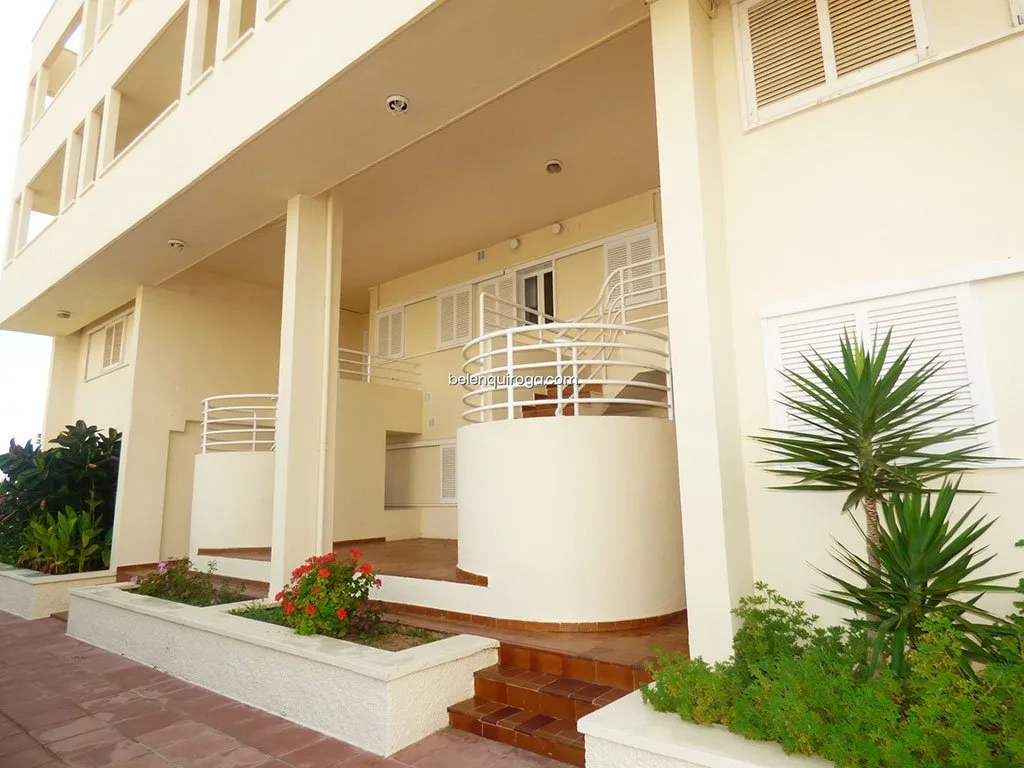 Acceso al apartamento en venta en el Montañar II -  Inmobiliaria Belen Quiroga
