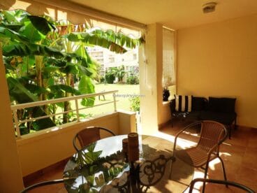 Terraza de apartamento en planta baja –  Inmobiliaria Belen Quiroga