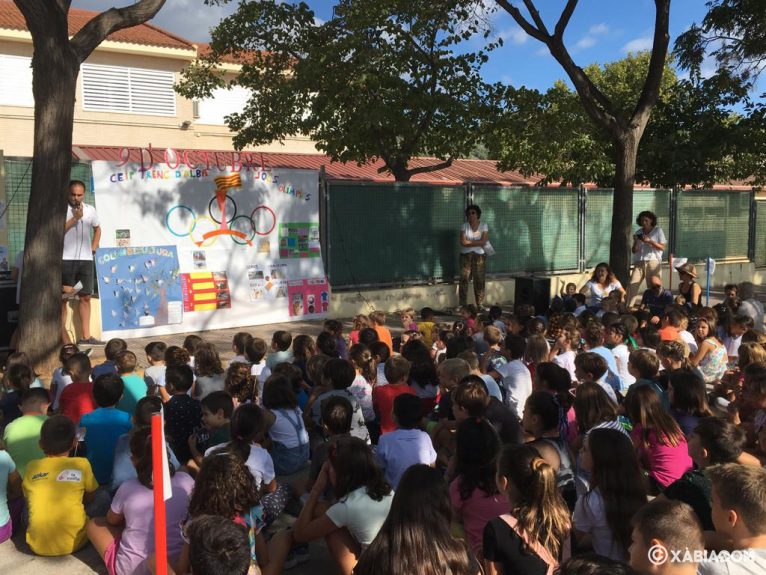 Celebración del 9 de octubre en el colegio Trenc d'Alba