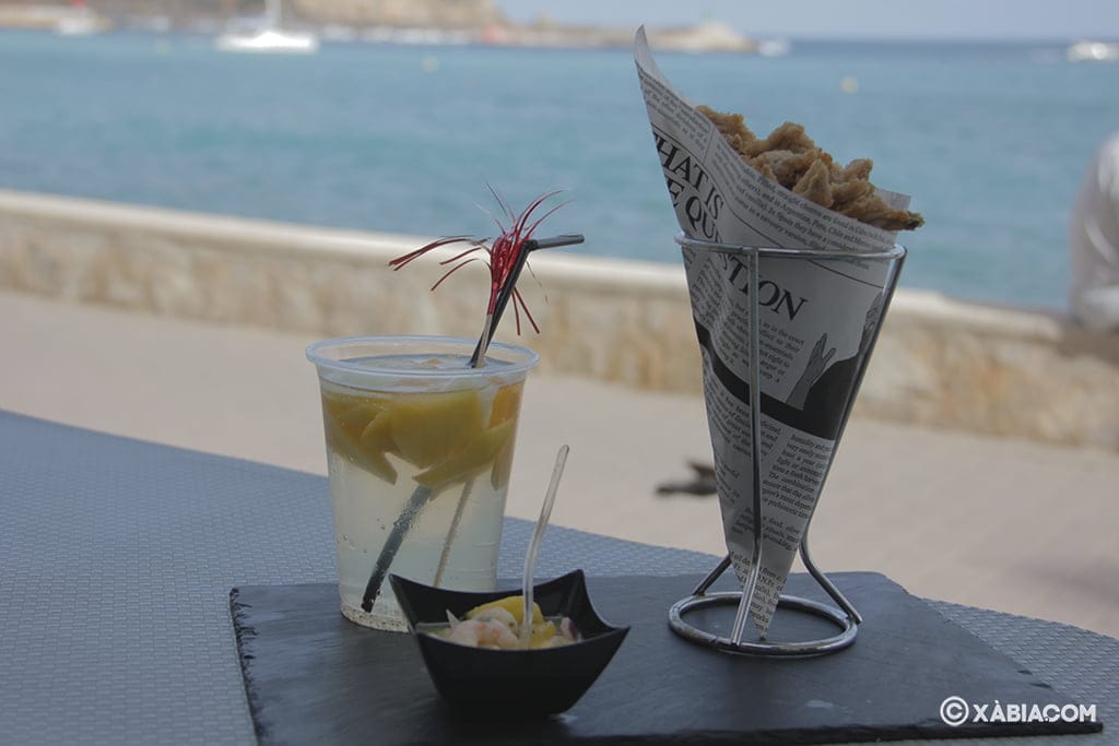 Imagen: Ceviche de camarón con mango y boquerones fritos del Piri-Piri