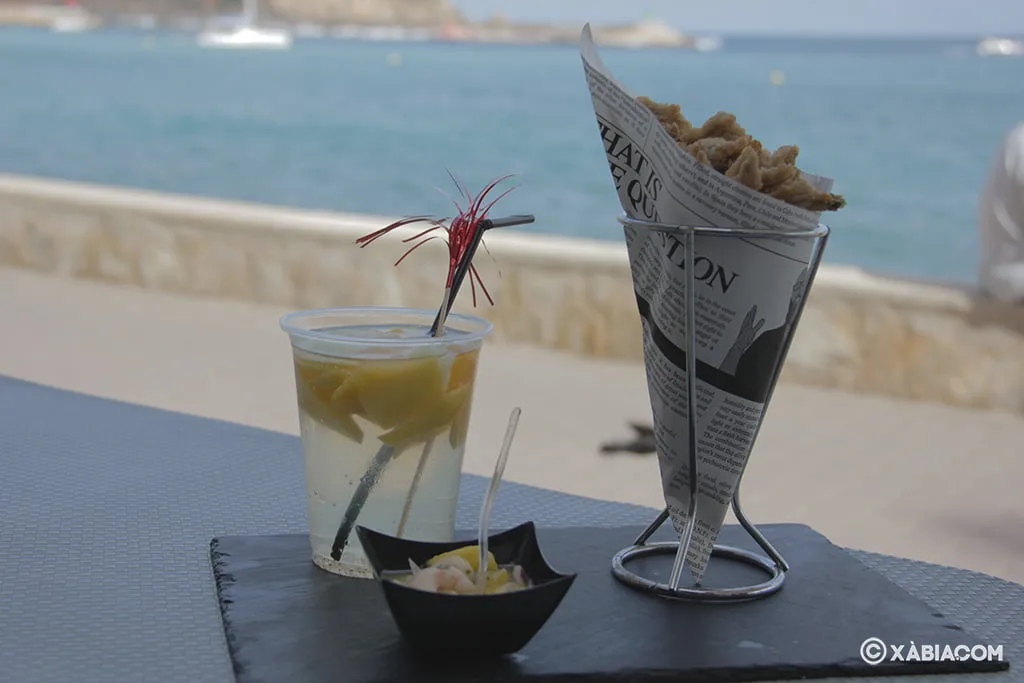 Imagen: Ceviche de camarón con mango y boquerones fritos del Piri-Piri
