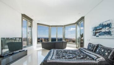 Dormitorio en una casa de lujo en venta – Fine & Country Costa Blanca Norte