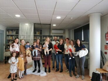 Entrega del carnet de la Biblioteca a los bebés de Benitatxell