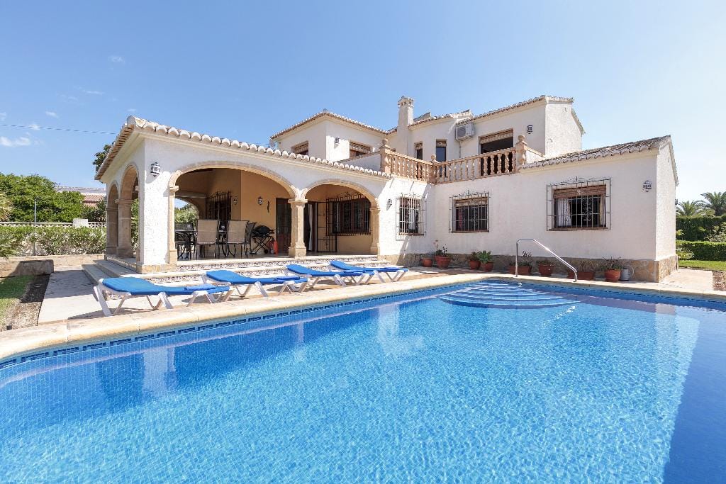 Imagen: Exterior de una casa de vacaciones en Jávea - Quality Rent a Villa