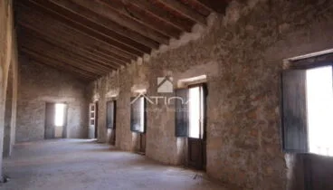 Interior de un edifico histórico a la venta en Jávea – Atina Inmobiliaria