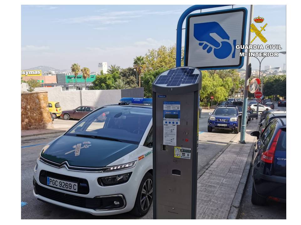 Imagen: La Guardia Civil investiga a 9 empleados de una empresa de control de estacionamiento de Zona Azul de Calpe