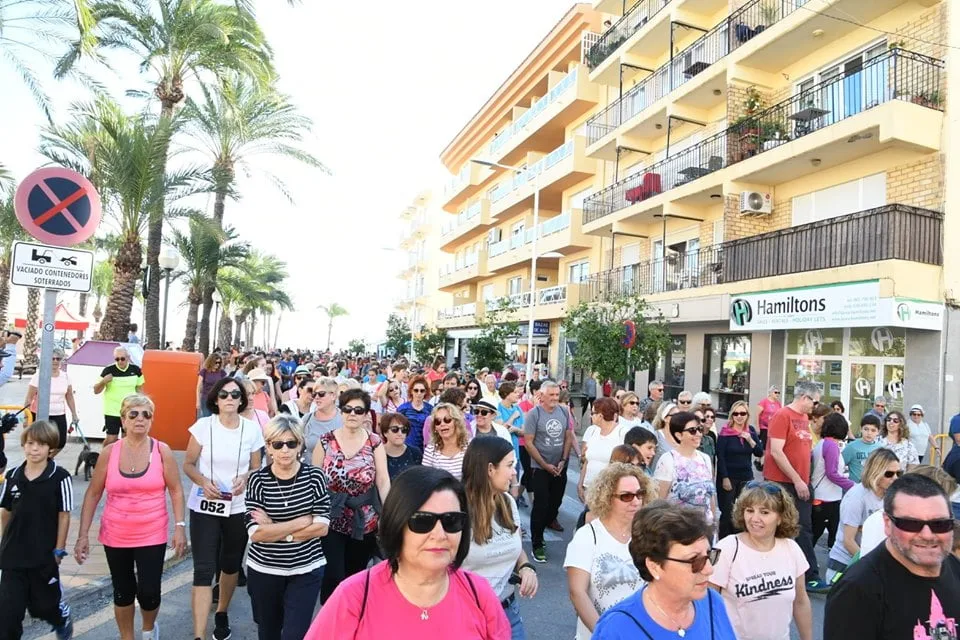 Imagen: Más de mil personas participaron en la Marcha por la Vida de Xàbia