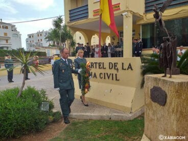 Ofrenda a los caídos en el Día de la Hispanidad