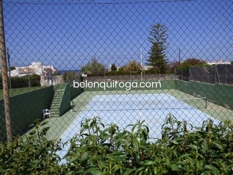 Apartamento em urbanização com piscina, jardim e quadra de tênis - Inmobiliaria Belen Quiroga